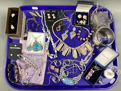Lot 363 - A Collection of Modern Costume Jewellery,...