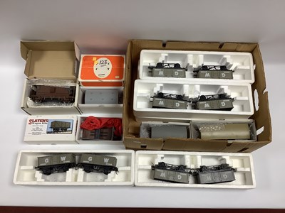 Lot 459 - Eighteen 'O' Gauge/7mm Four Wheel Freight...