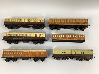 Lot 878 - Four 'O' Gauge/7mm Kit/Scratch Built Bogie...