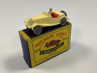 Lot 977 - Originak Moko Lesney Matchbox 1-75 No 19 MG TD...