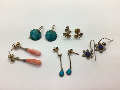 Lot 193 - A Pair of Dainty Circular Cloisonné Blue...