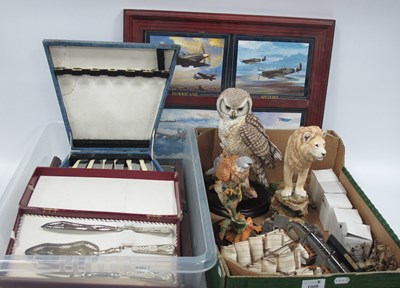 Lot 1009 - Figures and Display Items, including large and...