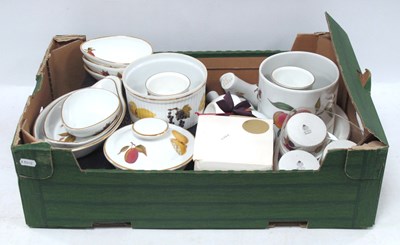 Lot 1180 - Royal Worcester “Evesham” Porcelain...