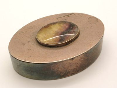Lot 41 - A Hallmarked Silver Trinket / Pill Box, CS,...