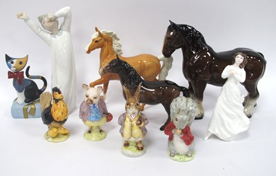 Lot 1268 - Porcelain Figurines, including a Goebel "Cat...
