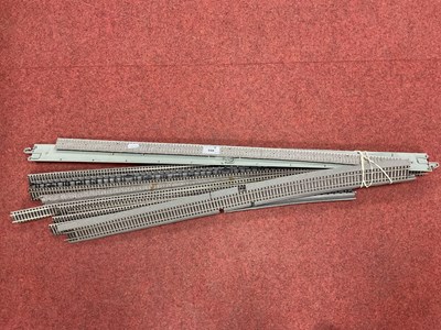 Lot 559 - Approximately Twelve Lengths of Used 'HO'...