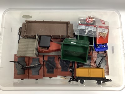 Lot 425 - Seventeen 'G' Gauge/10mm Unboxed Items of...