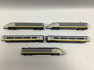 Lot 587 - A Hornby '00' Gauge EuroStar Train, comprising...