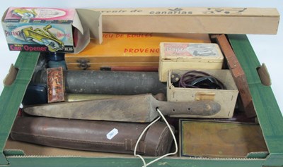 Lot 1052 - Telescopes (faults), boulles, canarias cigar...