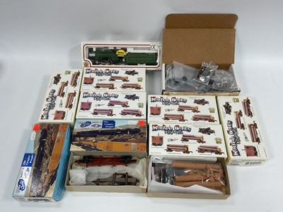 Lot 821 - A Boxed Bachmann 'HO' Scale American "Smokey...