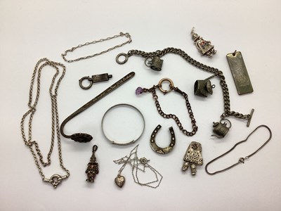 Lot 250 - A Collection of Vintage and Later Jewellery,...
