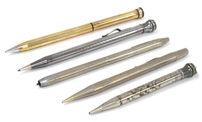 Lot 1398 - A Propelling Pencil Marked 'Garland 1/20 12KT...