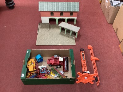 Lot 424 - A Quantity of Diecast Model Farm Machinery...