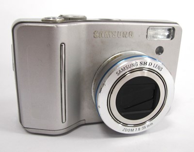 Lot 1406 - Samsung S1050 Digital Camera 10.1 mega pixels...