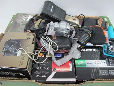 Lot 1082 - Quantity of Cameras, mainly digital and...
