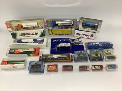 Lot 586 - Twenty Two 1:76 and 1:87 Scale Diecast,...