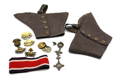 Lot 537 - British Army Northumberland Fusiliers Cap...