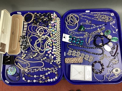 Lot 361 - A Collection of Modern Costume Jewellery, to...