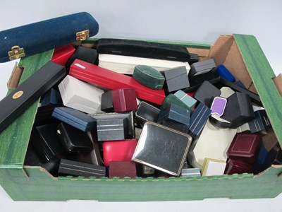Lot 1047 - A Collection of Assorted Empty Jewellery Boxes...