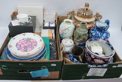 Lot 1007 - Ceramics, including boxed Royal Doulton...