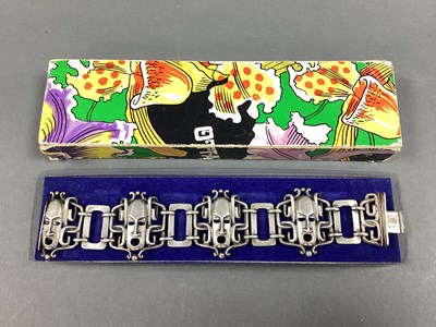 Lot 259 - Ottaviani; A Statement Openwork Panel Bracelet,...