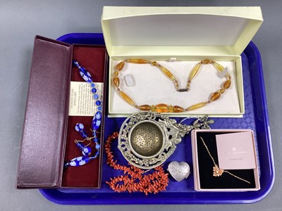 Lot 326 - A Hallmarked Silver Heart Shape Pill Box, with...