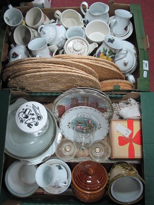Lot 1080 - Wedgwood Quince Coffee Service, Trade Winds...