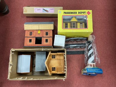 Lot 554 - Large Scale 7mm and 10mm Lineside/Layout...