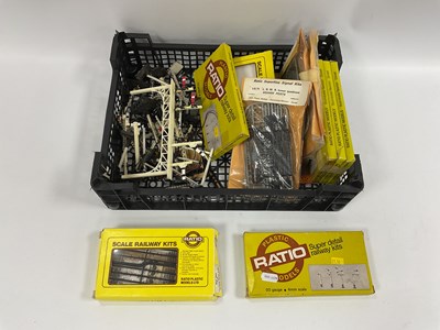 Lot 745 - Ten Ratio 'OO'/'HO' Gauge Boxed Plastic Signal...
