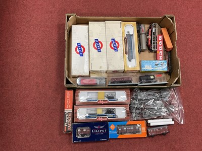 Lot 520 - Approximately twenty HO scale European Wagons...