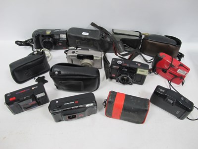 Lot 1104 - Film cameras, including Canon AF-7/Z115,...