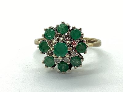 Lot 115 - A 9ct Gold Cluster Ring, of flowerhead design,...