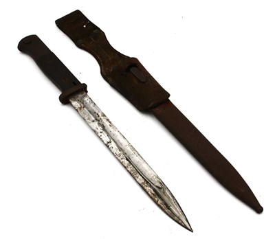 Lot 410 - WWI Imperial German Model 1884/98 Bayonet,...