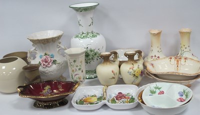 Lot 1035 - Ceramics, including Italian Capodimonte...