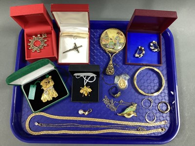 Lot 312 - Assorted Costume Jewellery, including...