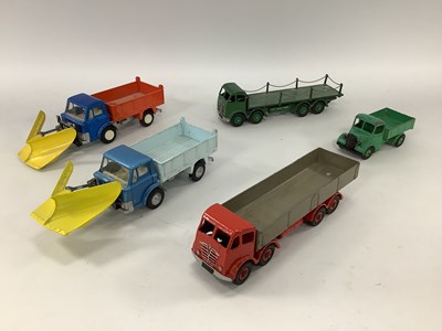 Lot 596 - Five Original Dinky Diecast Vehicles,...