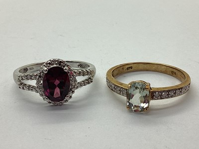 Lot 126 - A Modern Diamond Set Cluster Ring, oval four...