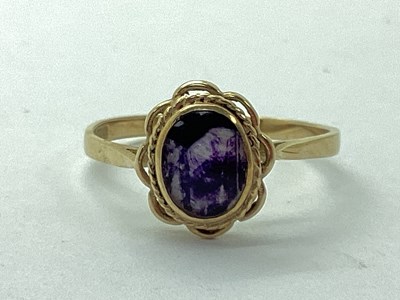 Lot 82 - A Dainty 9ct Gold Blue John Inset Dress Ring,...
