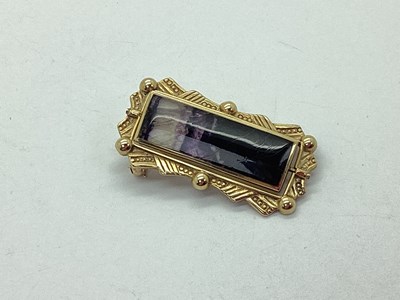 Lot 159 - A 9ct Gold Blue John and Shell Swivel Brooch,...