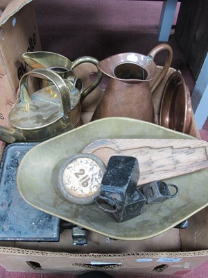 Lot 1536 - Metalware, including vintage cast iron scale...