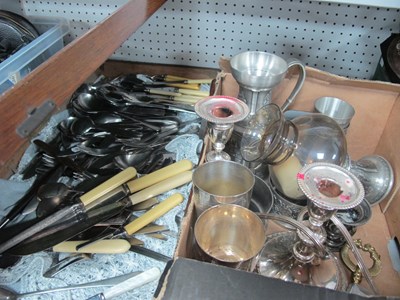 Lot 1217 - Metalware, including a large wooden canteen...