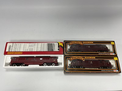 Lot 257 - Three boxed 00 gauge diesel locomotives: two...