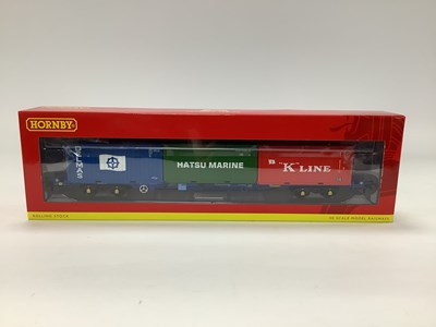 Lot 219 - A Hornby #R6958 OO Gauge KFA with 3 x 20ft...