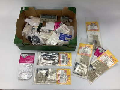 Lot 194 - A Quantity of N Gauge Lineside Building Kits...