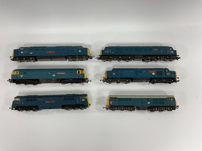 Lot 138 - Six 00 gauge BR Blue diesels by Mainline, Lima,...