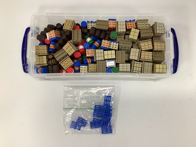 Lot 173 - A Quantity of 'OO' Model Railway Scale Pallet...