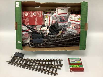 Lot 330 - A quantity of LGB G gauge, including four r/h...