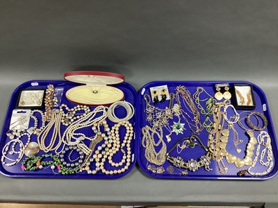 Lot 237 - A Collection of Modern Costume Jewellery,...