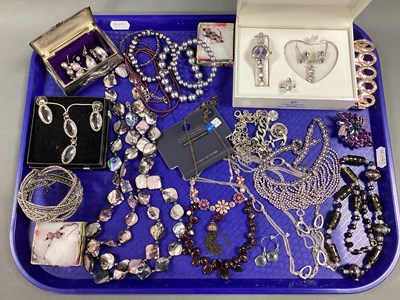 Lot 284 - A Collection of Modern Costume Jewellery, in...