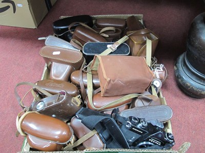 Lot 1245 - Vintage Cameras, including folding...